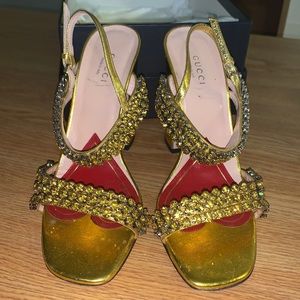GOLD GUCCI HEELS SIZE 37.5